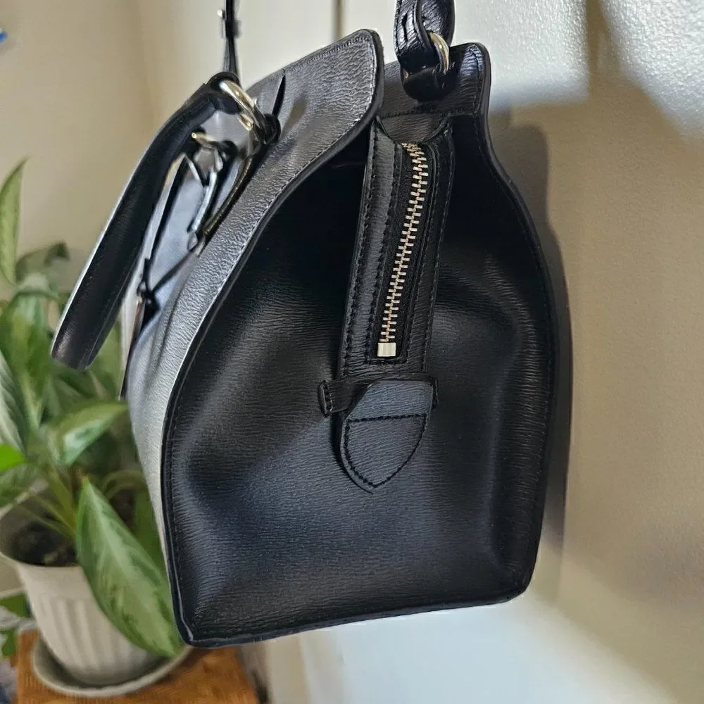 LIKE NEW LAUREN RALPH LAUREN BLACK LEATHER SATCHEL / SHOULDER BAG MEDIUM